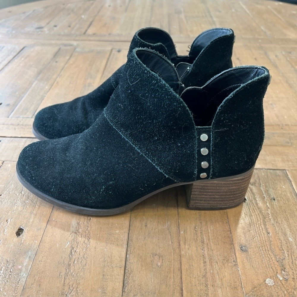 Koolaburra UGG Sofiya Suede Bootie US 8 Black Block Heel Ankle Western Preppy